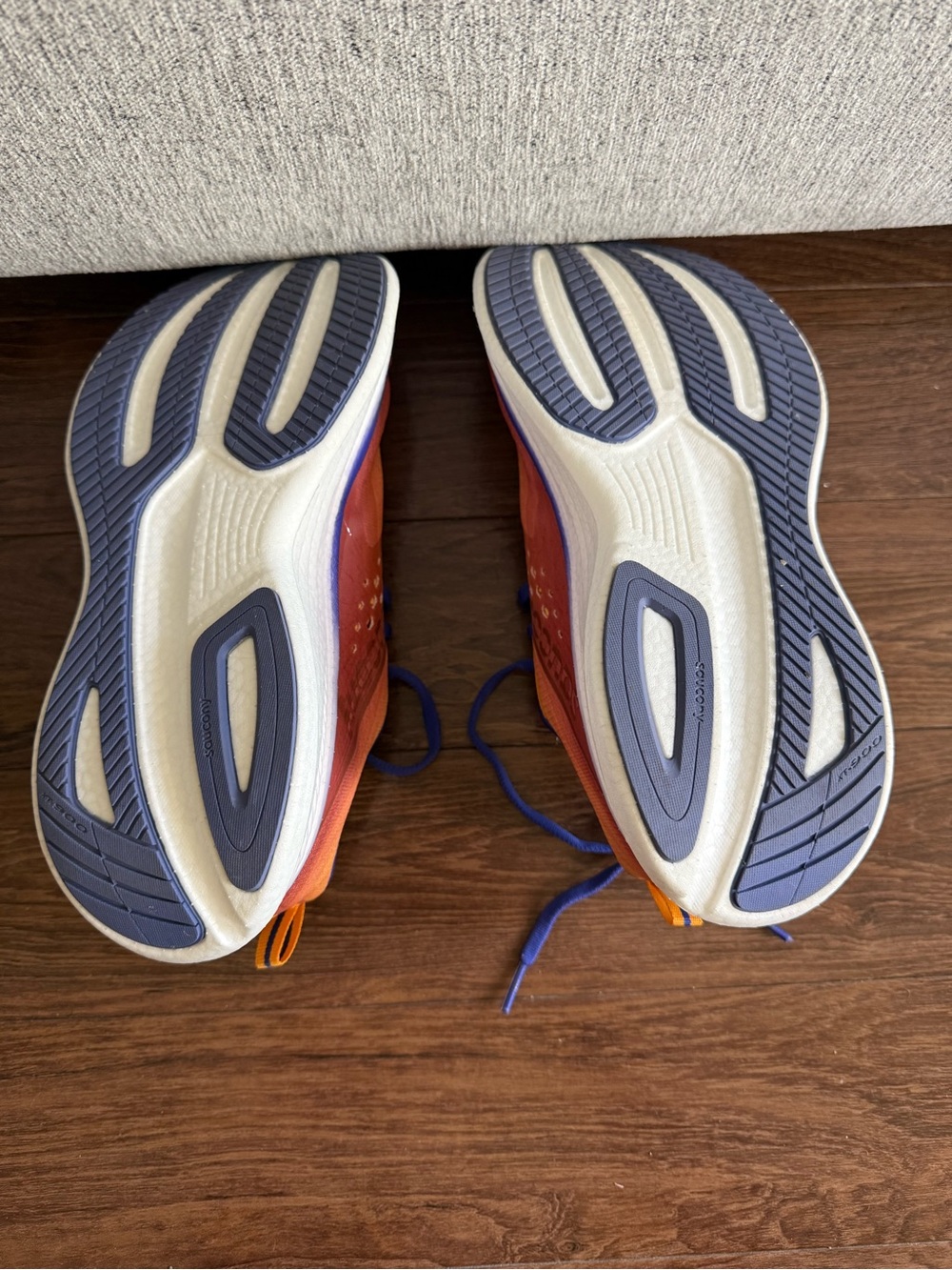 NWT Women’s Saucony Ride 17 Custom - Picture 3 of 3